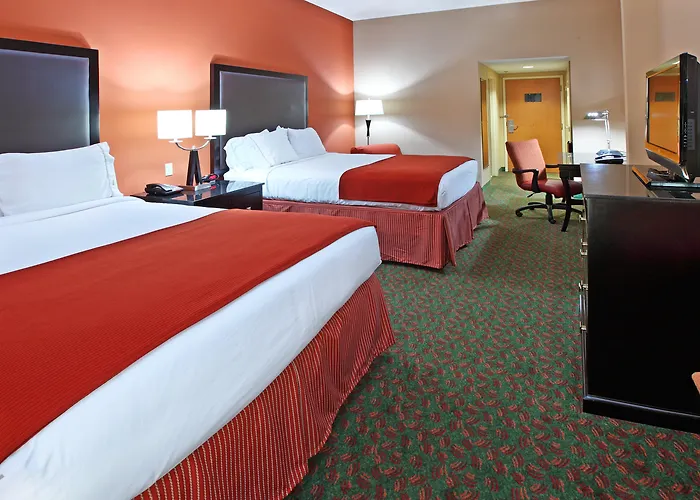 Country Inn & Suites By Radisson, Tyler University Area