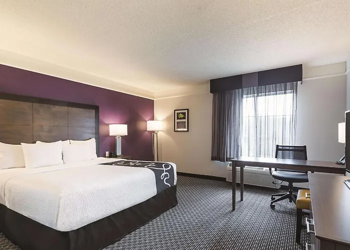 La Quinta By Wyndham Dallas Plano West