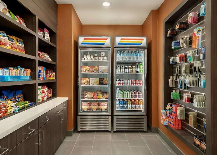 La Quinta Inn & Suites By Wyndham San Bernardino