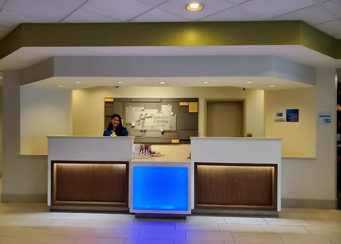 Holiday Inn Express & Suites Miami - Hialeah By Ihg