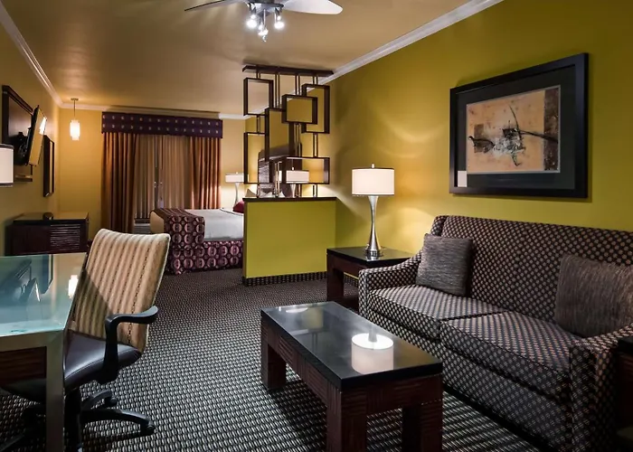 Best Western Plus Christopher Inn & Suites Forney