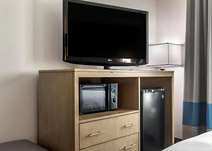 Comfort Inn & Suites Mansfield