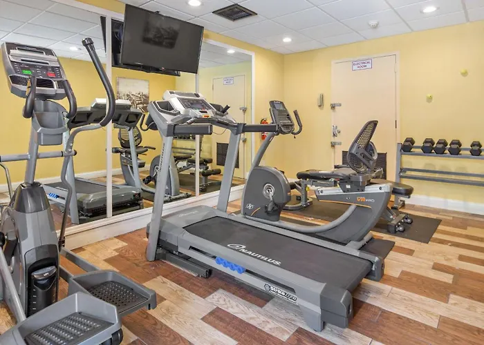 Best Western Plus Deerfield Beach Hotel & Suites