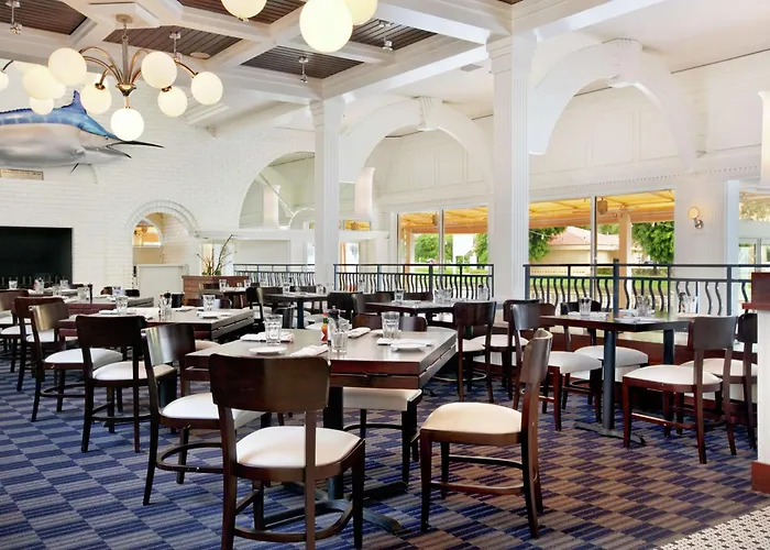 Hilton Boca Raton Suites