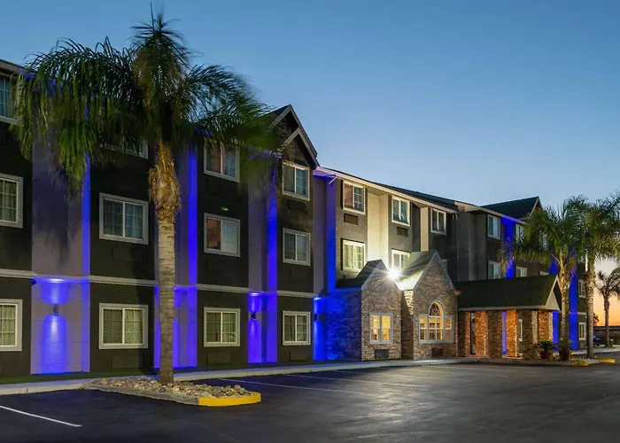 Microtel Inn & Suites By Wyndham Tracy