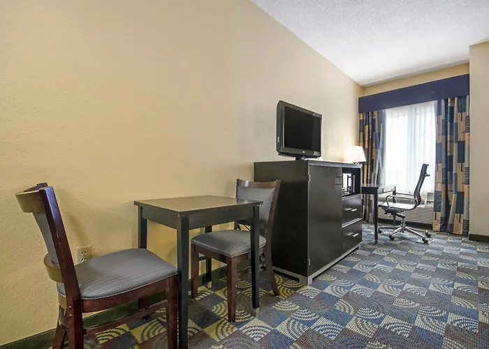 Quality Inn & Suites Glenmont - Albany South