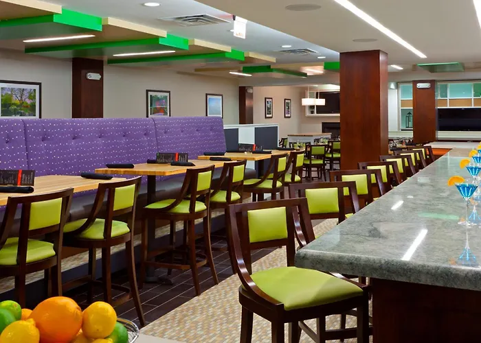 Holiday Inn Clark - Newark By Ihg