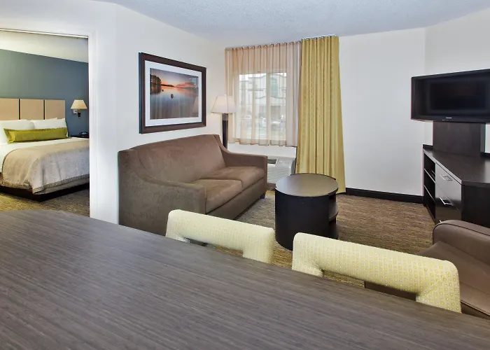 Sonesta Simply Suites Detroit Ann Arbor