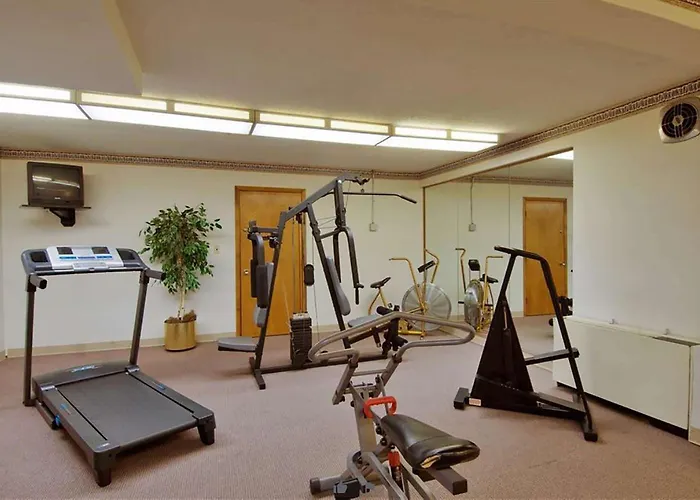 Travelodge By Wyndham Cleveland Airport