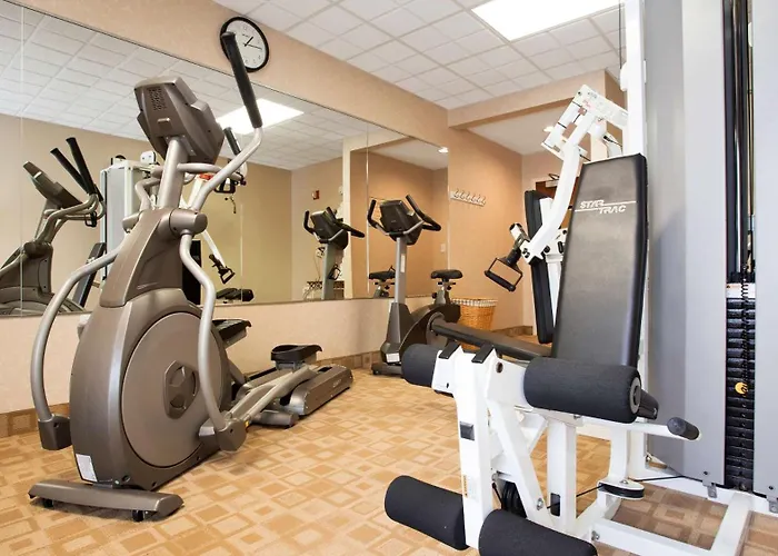 Best Western Plus Edison Inn