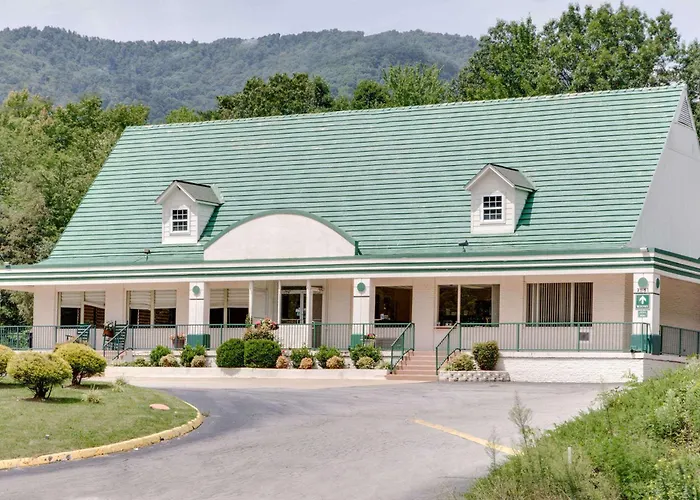 Days Inn By Wyndham Asheville West Candler