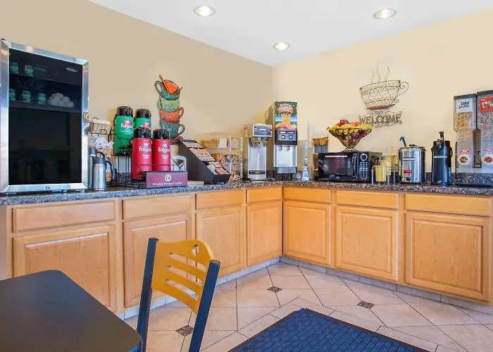 Days Inn By Wyndham Modesto