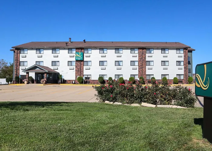 Quality Inn & Suites Bloomington I-55 And I-74