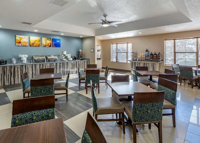 Comfort Suites Pineville - Ballantyne Area
