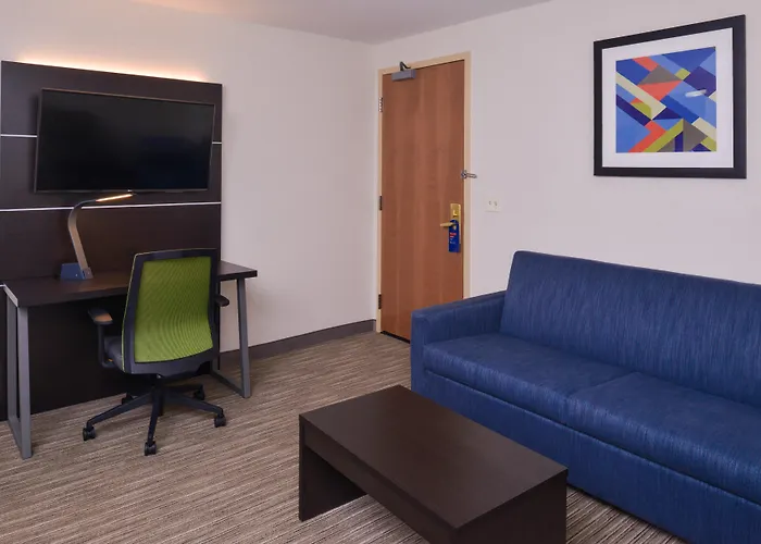 Holiday Inn Express Hotel & Suites Southfield - Detroit, An Ihg Hotel