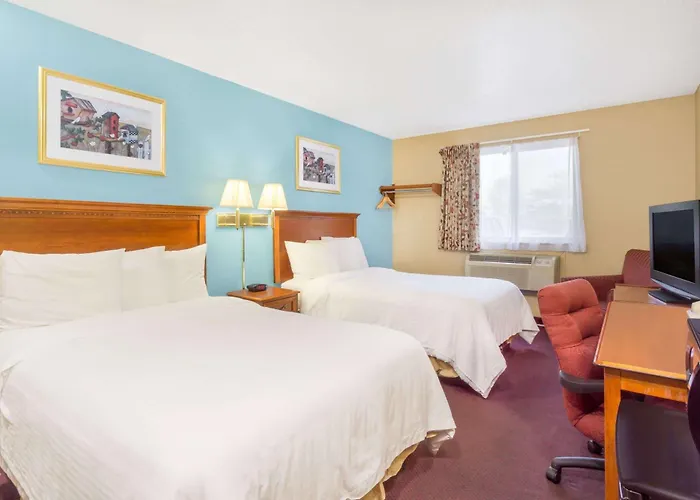 Baymont Inn & Suites By Wyndham Huber Heights Dayton Northeast