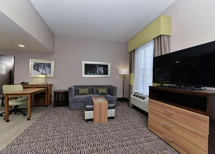 Homewood Suites By Hilton Cincinnati/Mason