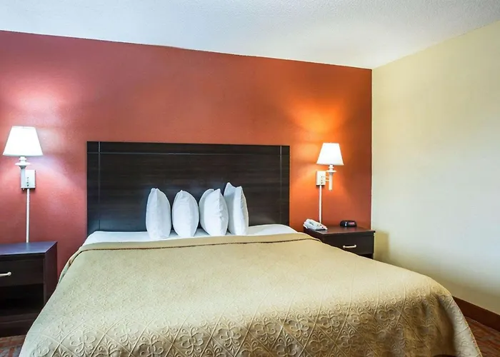 Quality Inn & Suites Monroe