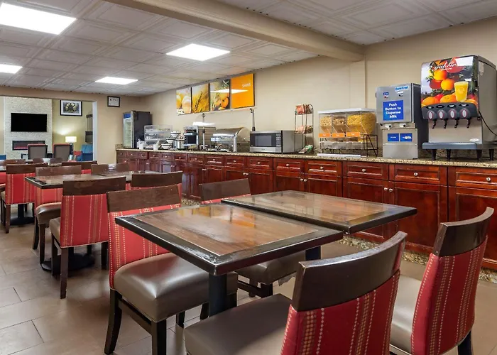 Comfort Inn Matthews / Charlotte