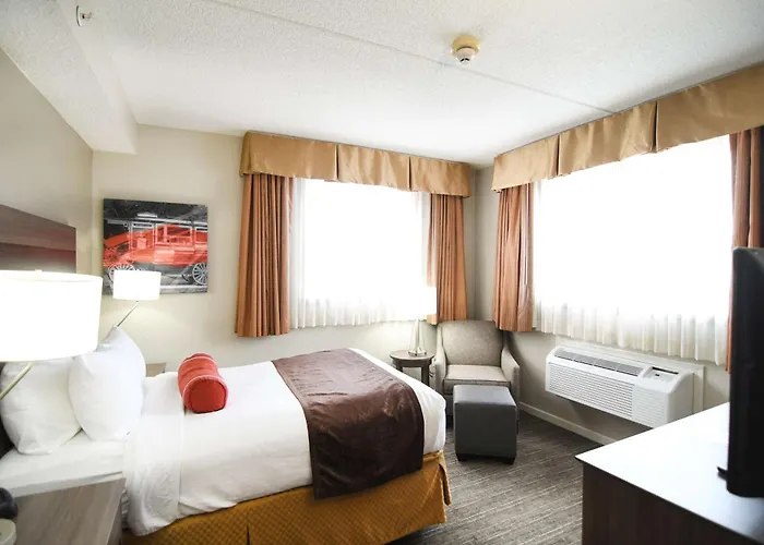 Best Western Plus Sandusky Hotel & Suites