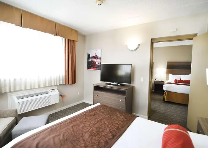Best Western Plus Sandusky Hotel & Suites