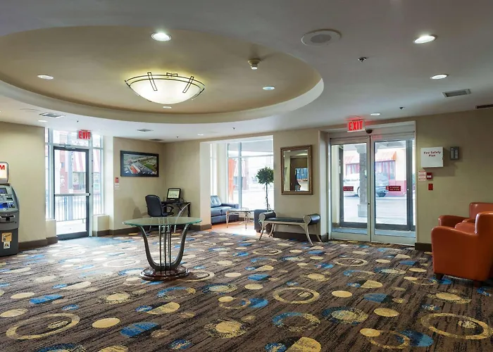 Howard Johnson Plaza By Wyndham By The Falls Niagara Falls