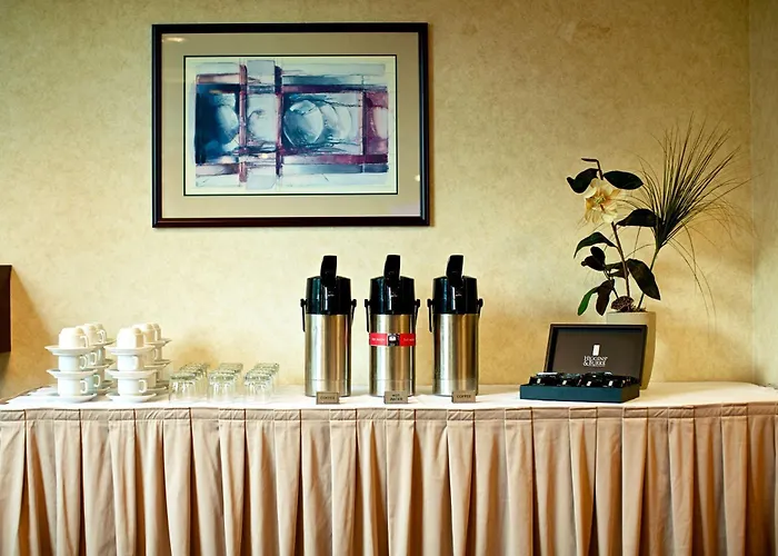 Hampton Inn & Suites, By Hilton - Vancouver Downtown