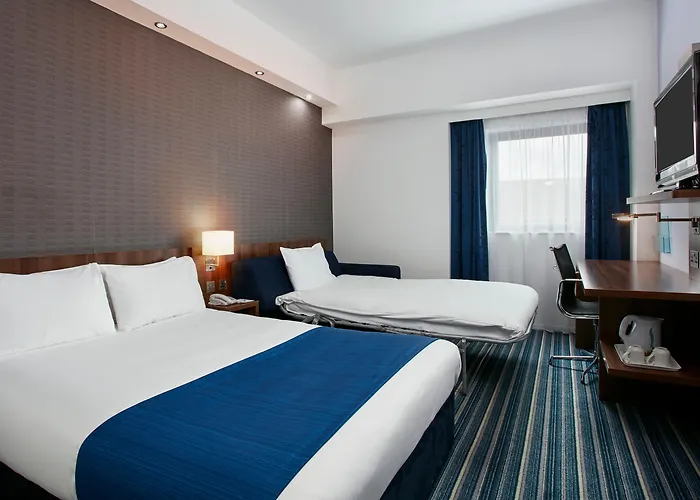 Holiday Inn Express Belfast City By Ihg