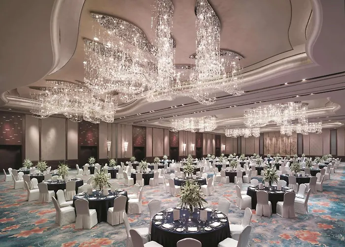 Shangri-La Qingdao - May Fourth Square