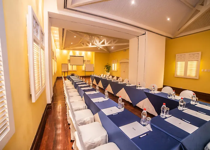 Hotel Colon Salinas