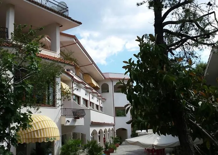Hotel Paradiso