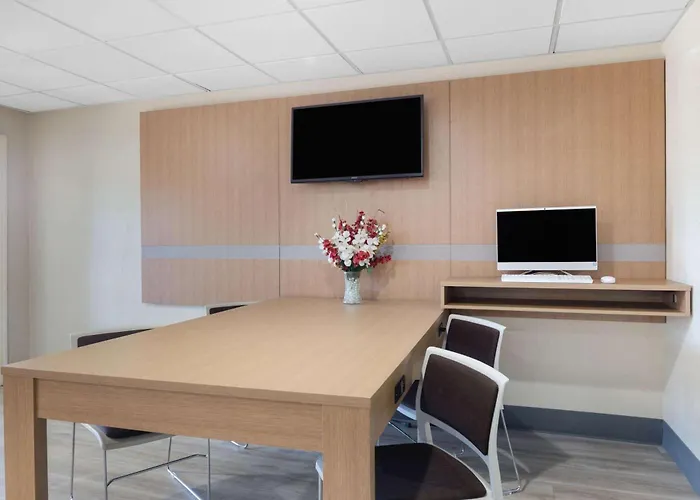 Microtel Inn & Suites By Wyndham Florence