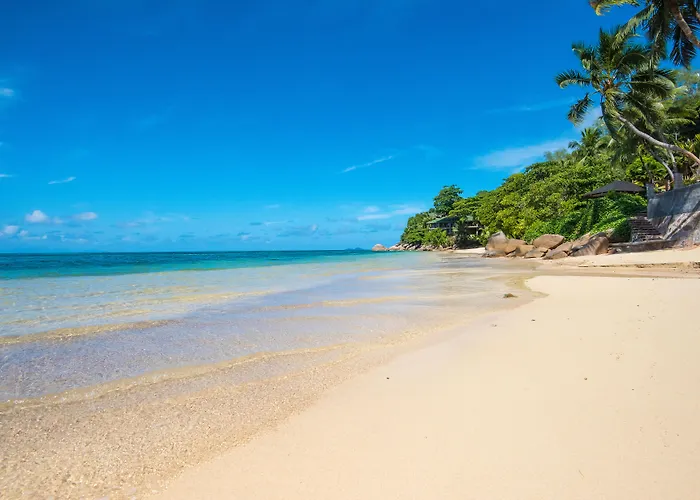 Coco De Mer Hotel And Black Parrot Suites