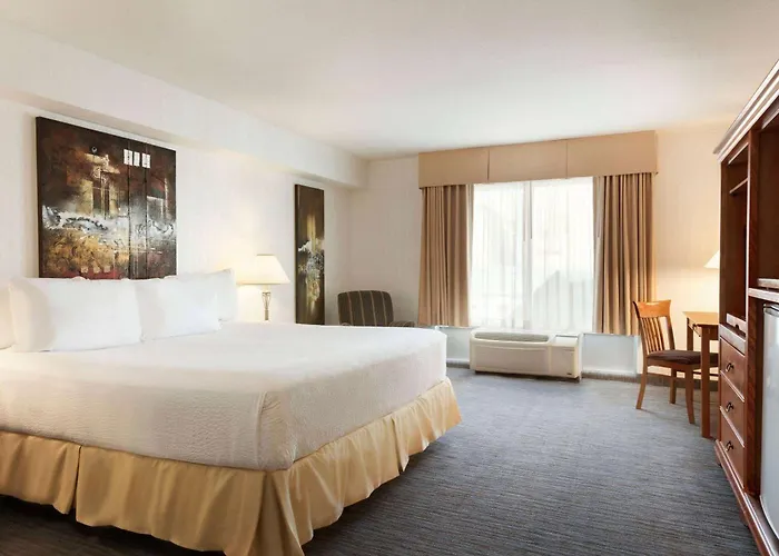 Days Inn By Wyndham Niagara Falls Centre St By The Falls