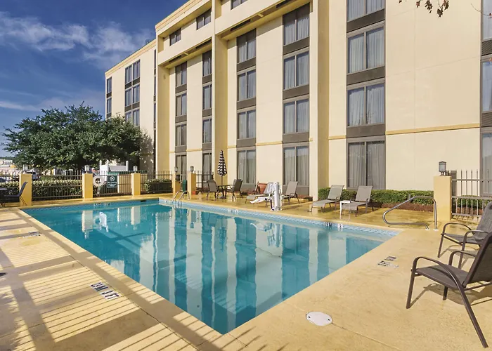 La Quinta Inn & Suites By Wyndham Dothan