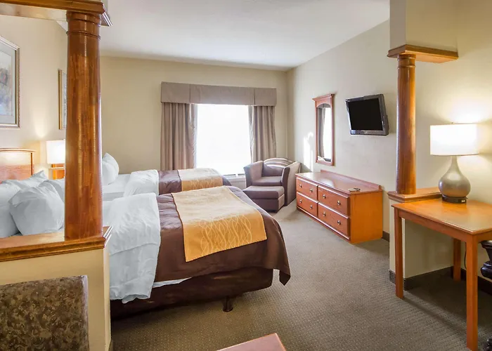 Quality Inn & Suites Midamerica Industrial Park Area