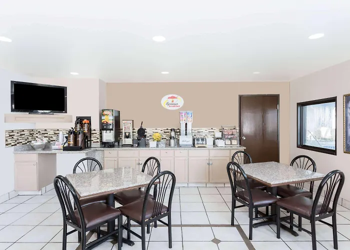 Super 8 By Wyndham El Dorado