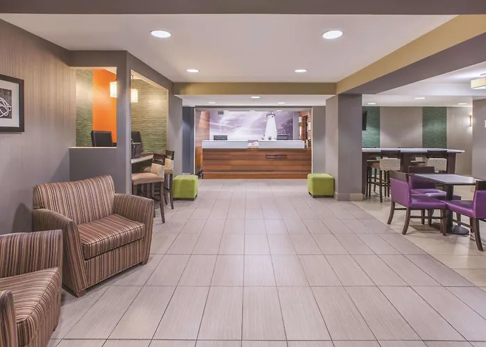 La Quinta By Wyndham Erie