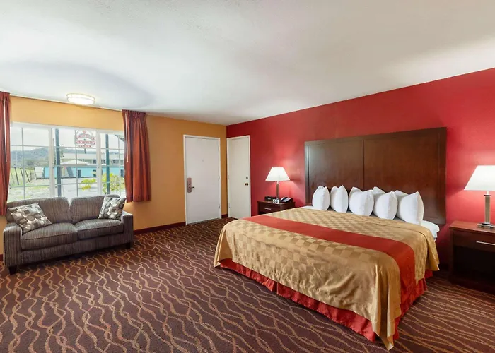 Rosewood Inn & Suites