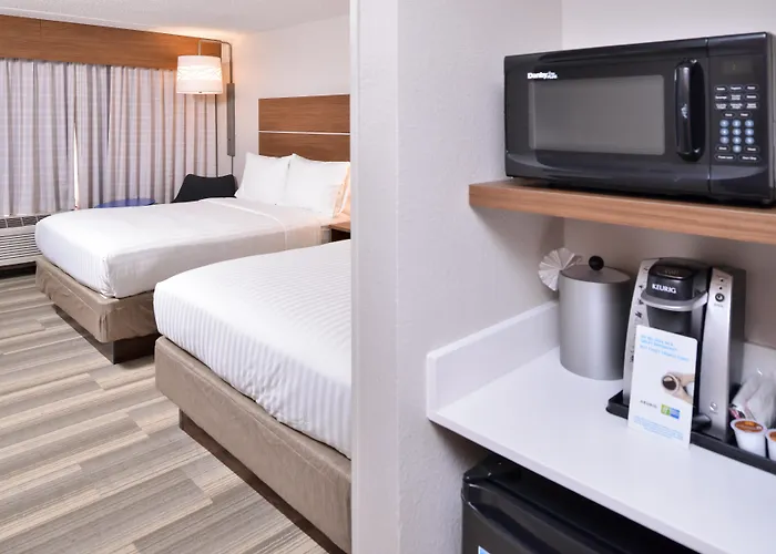 Holiday Inn Express & Suites Indianapolis Dtn-Conv Ctr Area By Ihg