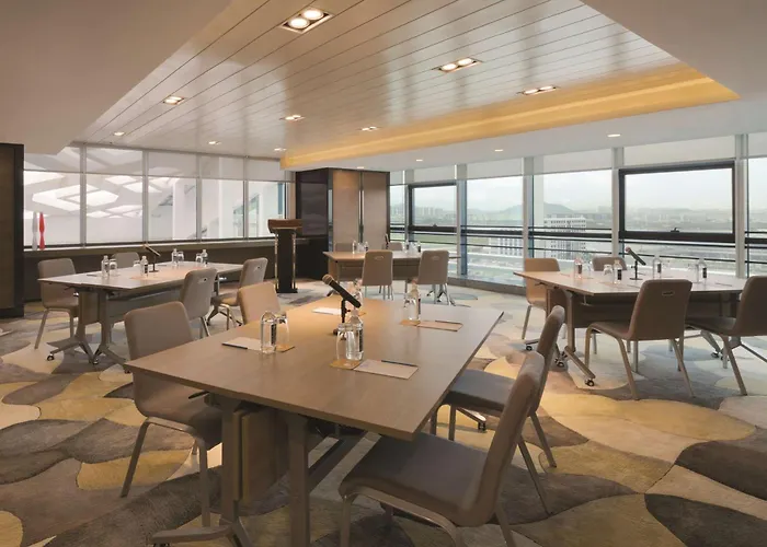 Hyatt Place Shenzhen Airport