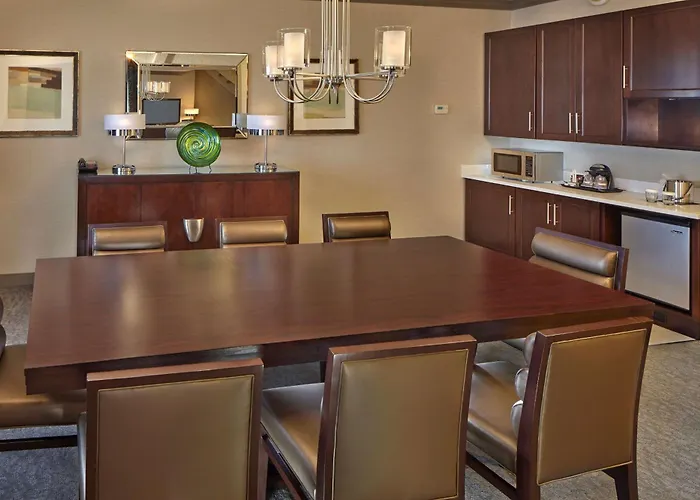 Doubletree By Hilton Little Rock