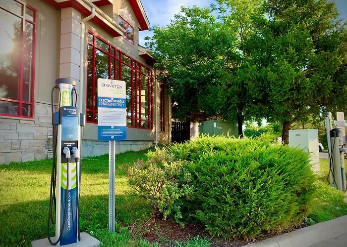 Holiday Inn Express & Suites - Olathe North By Ihg