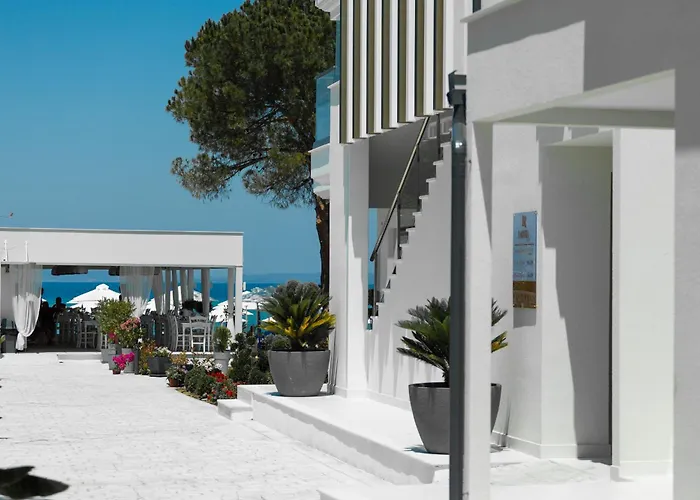 Laguna Resort By Diomedes Group