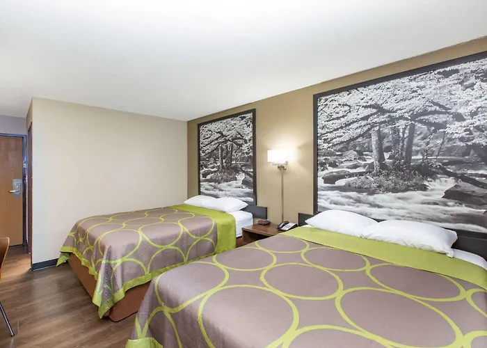 Super 8 By Wyndham Chattanooga Lookout Mountain Tn
