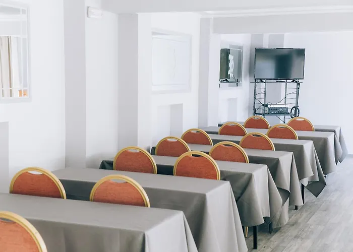 Tzaki Hotel & Restaurant Patras