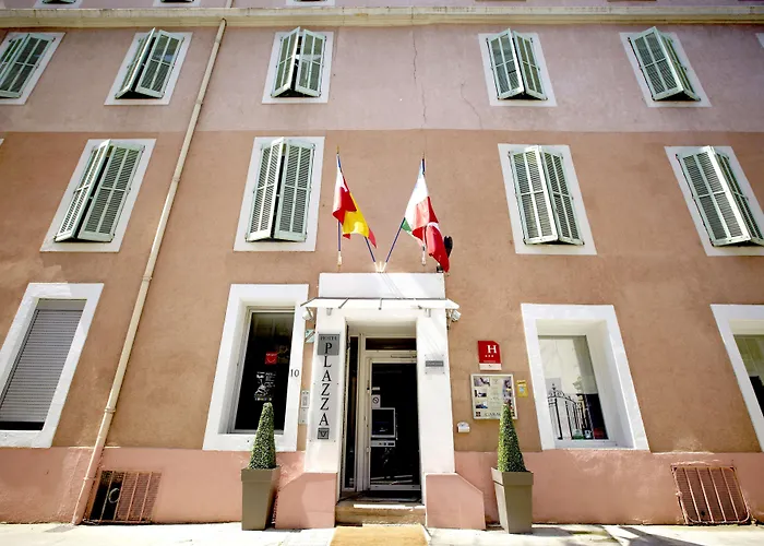 Plazza Hotel