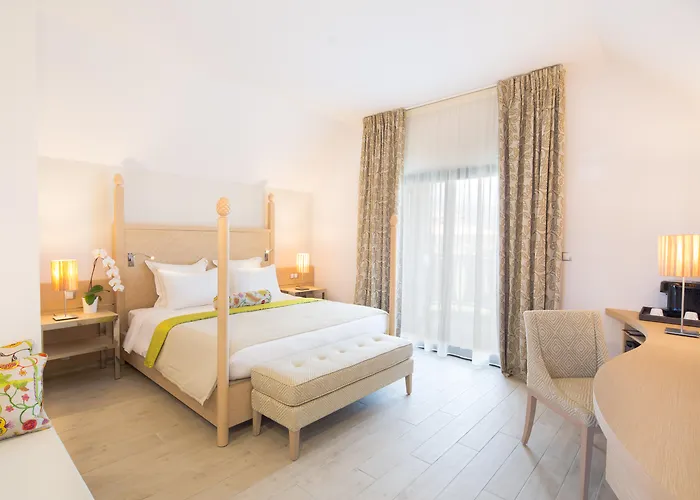 Akoya Hotel&Spa