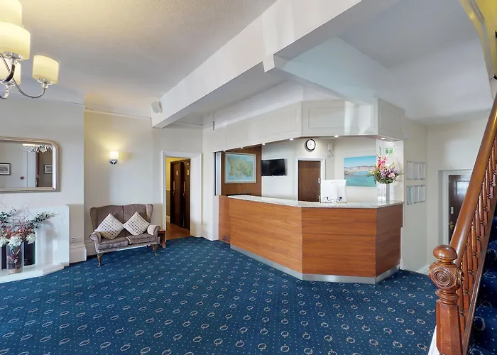 Ommaroo Hotel