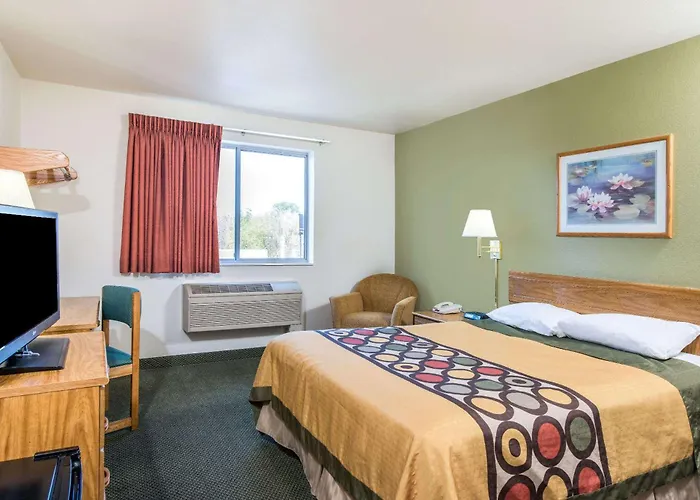 Super 8 By Wyndham West Middlesex/Sharon Area